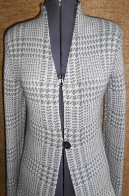Gallery garment